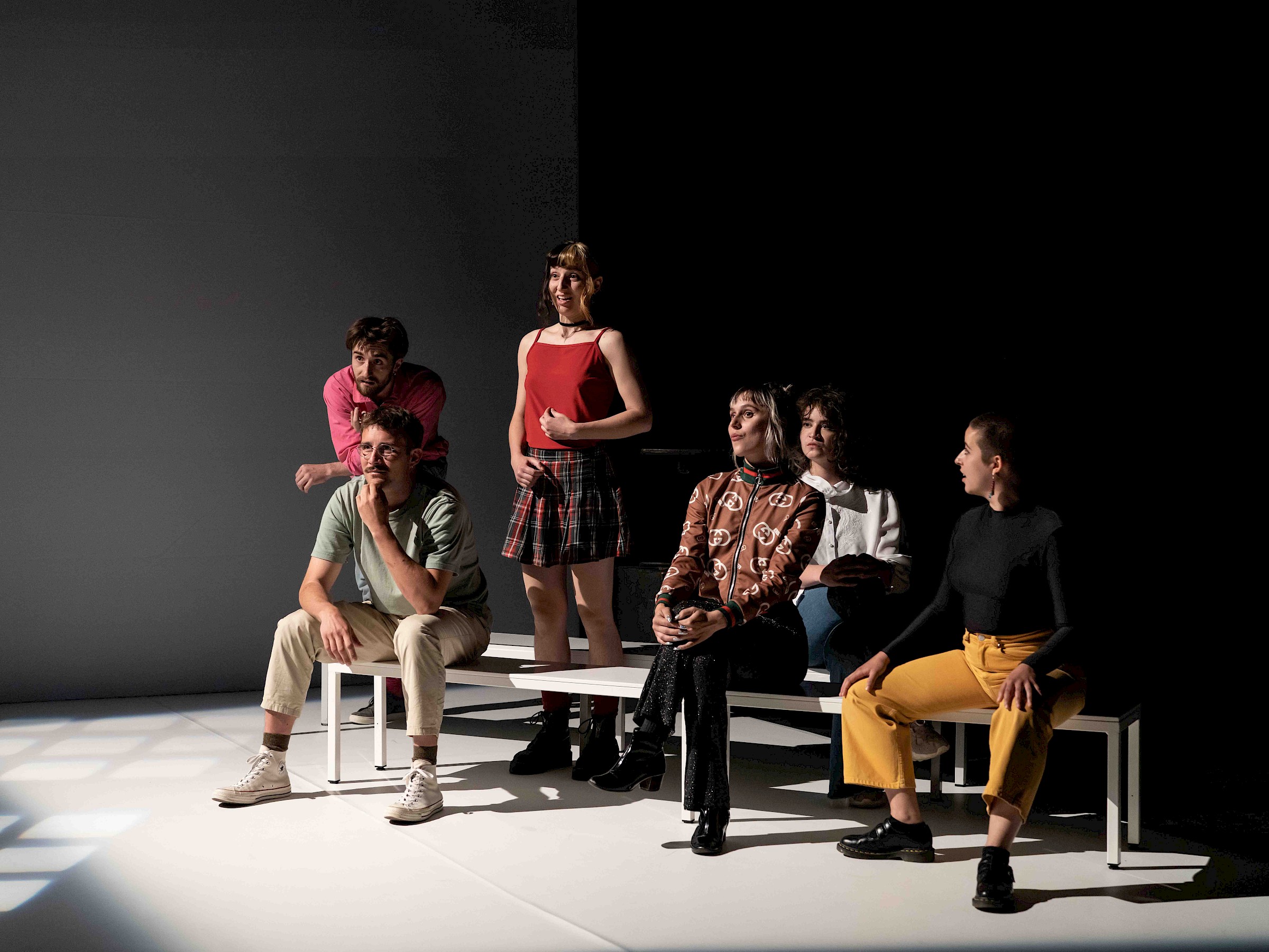 ENTRÉE DES ARTISTES