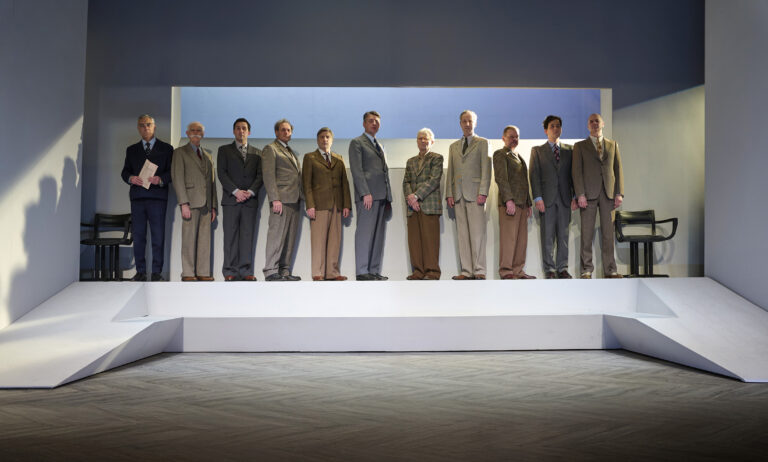 12 HOMMES EN COLÈRE