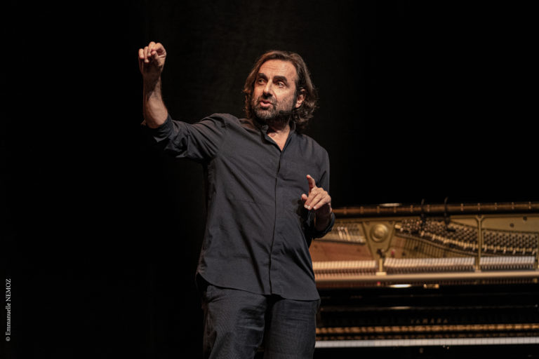 André Manoukian, Le Chant du Périnée @ Théâtre de l'Oeuvre, Paris